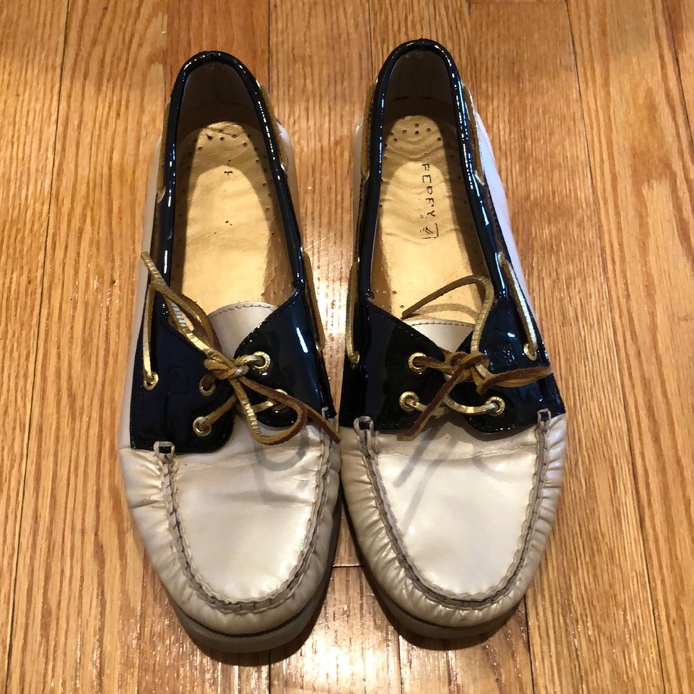 Sperry black and white boat shoes